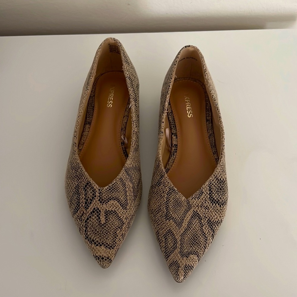 Express snakeskin flats size 6